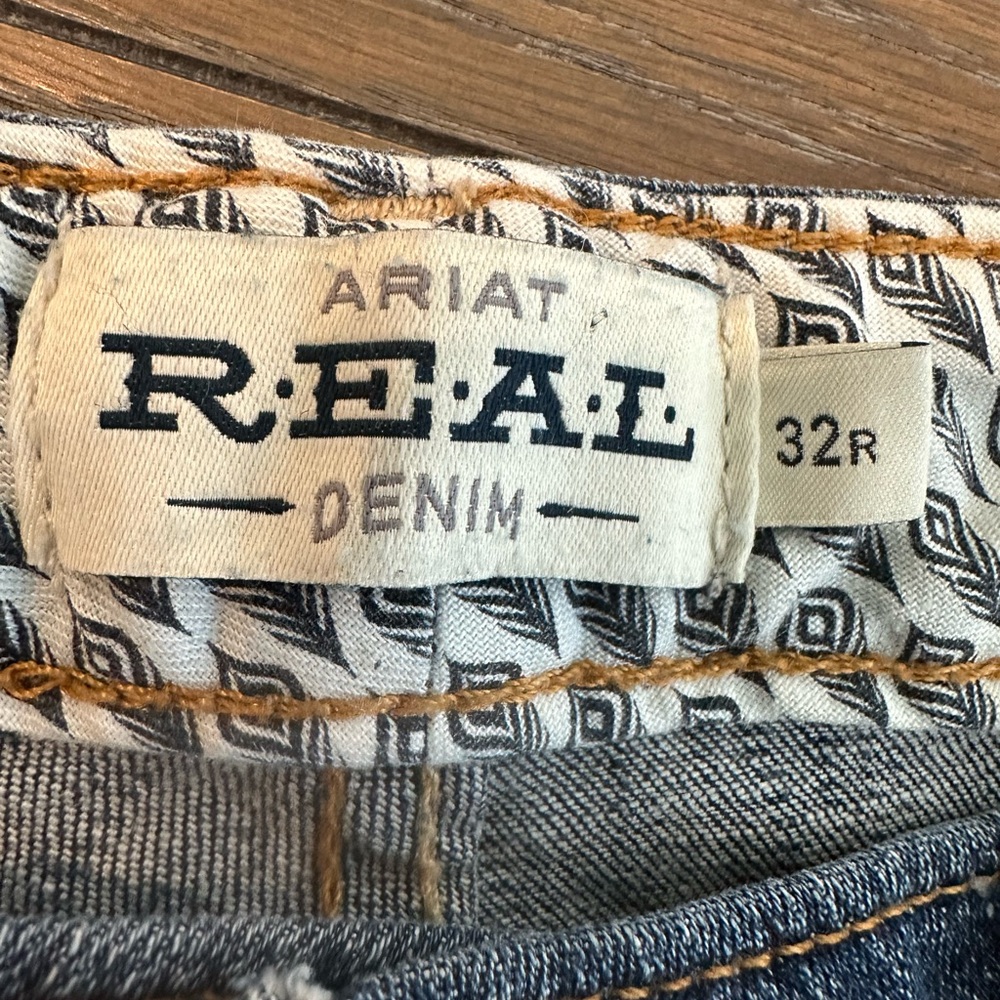 Ariat Dark Blue Bootcut Jeans Size 32 R Gently Worn - Picture 4 of 5